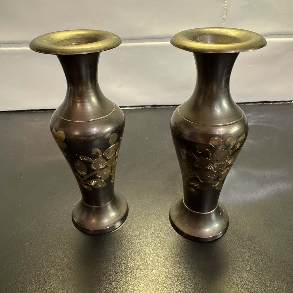 Brass Floral Etched Vase Vintage Marked India Solid Brass Set Of‎ 2
